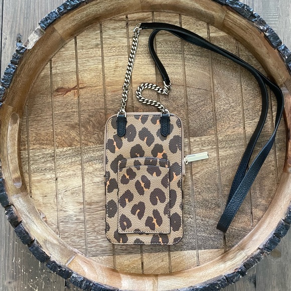 Authentic Kate Spade New York Crossbody - Picture 3 of 3